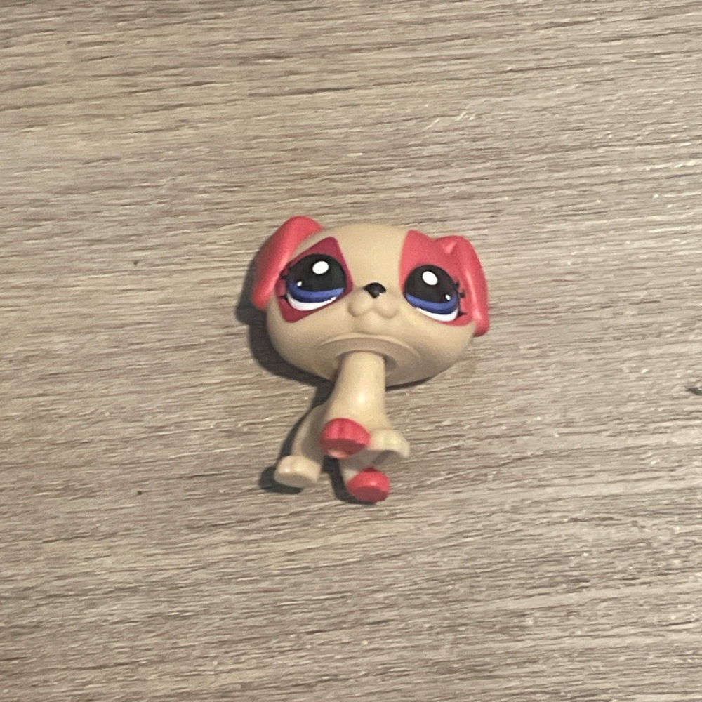 Littlest Pet Shop Tan and Red Puppy Figure